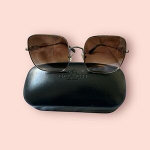 Coach Square Sunglasses Brown Gradient Lenses Gold Frame w/ Case🕶️